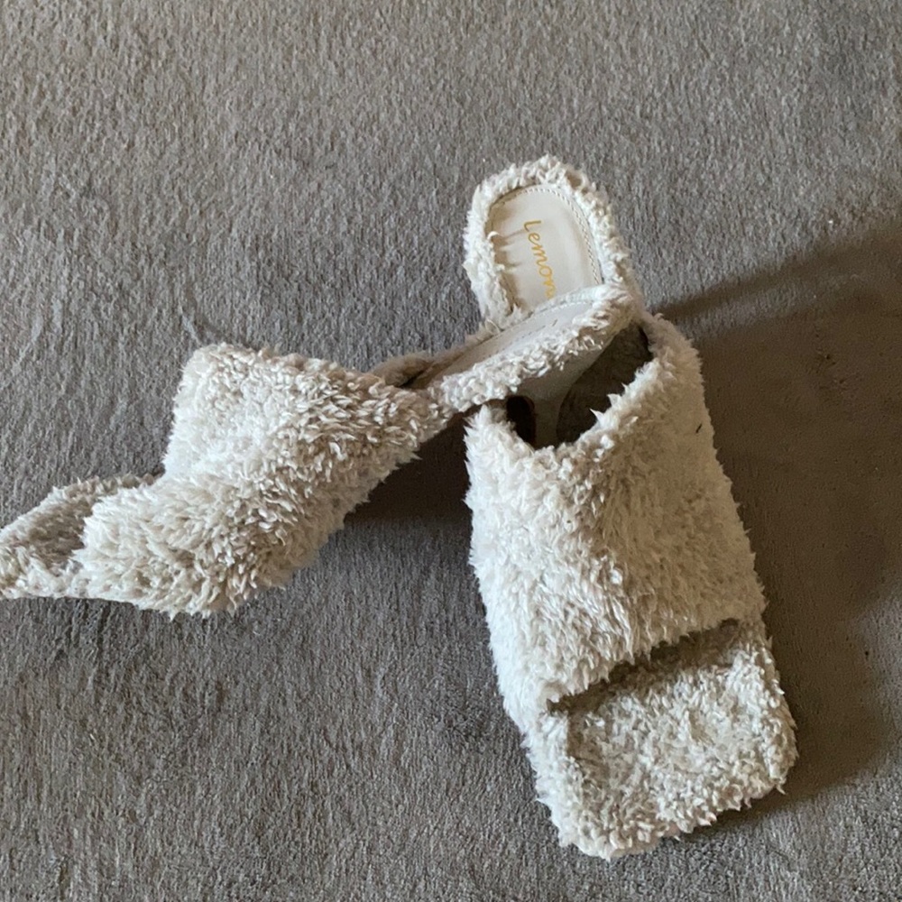 Woman’s fuzzy mule shoe